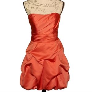 David's Bridal Strapless Bubble-Hem Ruched Satin Women Dress Size 4 Coral Pink